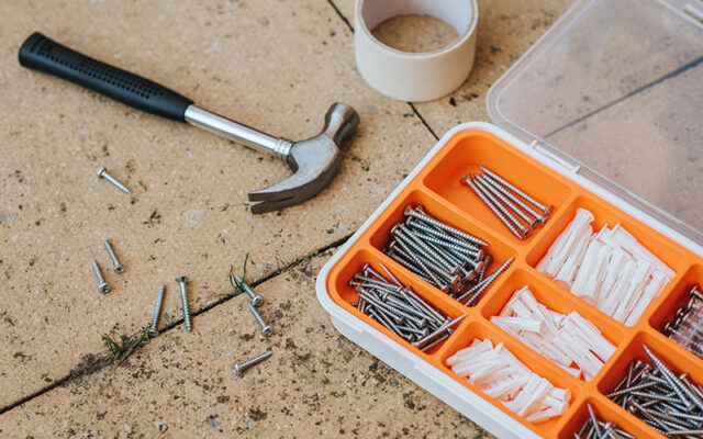 Thủ tục nhập khẩu búa đinh